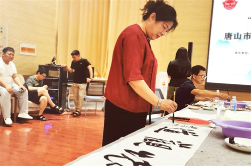 曹妃甸老年开放大学学员张平荣获河北省“百姓学习之星”称号