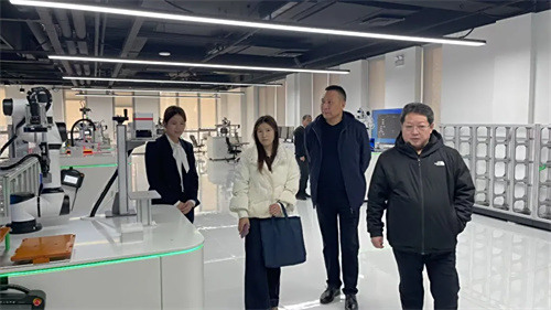 【产教融合】聚焦数字化时代人才培养 绘制新质教育力发展蓝图——曹妃甸区职教中心（高级技校）赴华晟经世参观交流