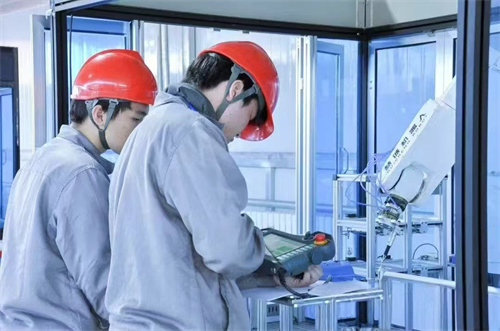 竞赛显身手，技能展宏图——曹妃甸区职教中心参加省赛“工业机器人安装与编程”赛项获团体二、三等奖