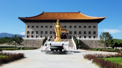 世界华侨陵园电话号码是什么？