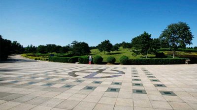 华龙皇家陵园墓地价格是多少？