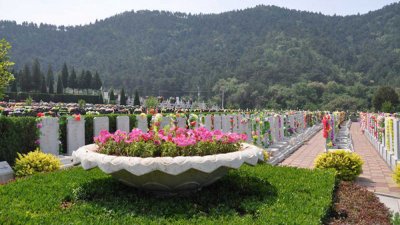 德陵公墓环境如何，是龙气风水之地吗？