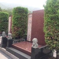 凤凰山陵园立碑