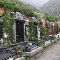 珍珠源公墓立碑