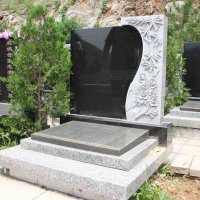 珍珠源公墓立碑