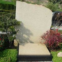 惠灵山陵园立碑