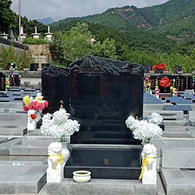 清东陵万佛园立碑