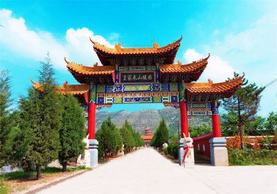 皇家龙山陵园墓地价格是多少？