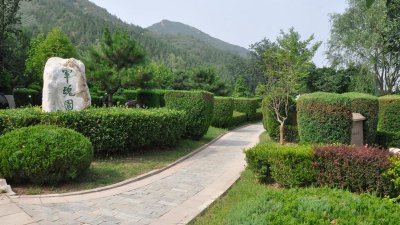 天寿陵园墓地价格是多少？