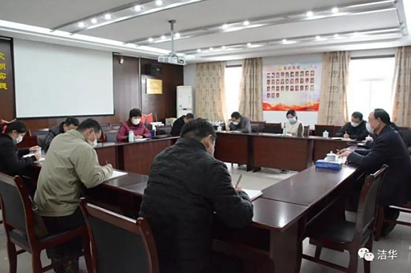 海寧市人大副主任徐建英來潔華檢查疫情防控工作