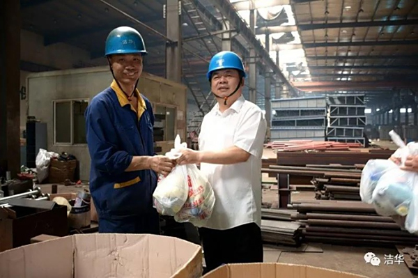 高溫慰問到一線 清涼關懷入人心