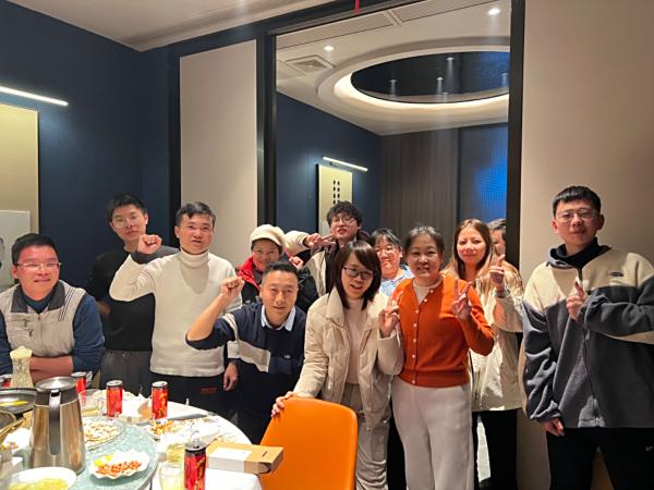 Jinlong welcomes the new and builds a dream for the future. The 2024 Guangzhou Guangxue Enterprise Annual Conference was successfully held!