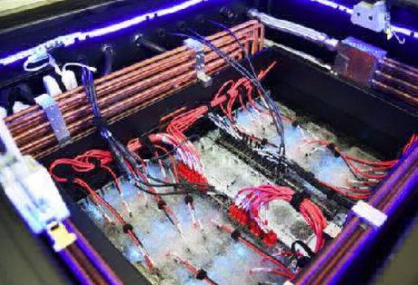 浸漬型冷却テクノロジーは、今後サーバで広く利用されるようになる