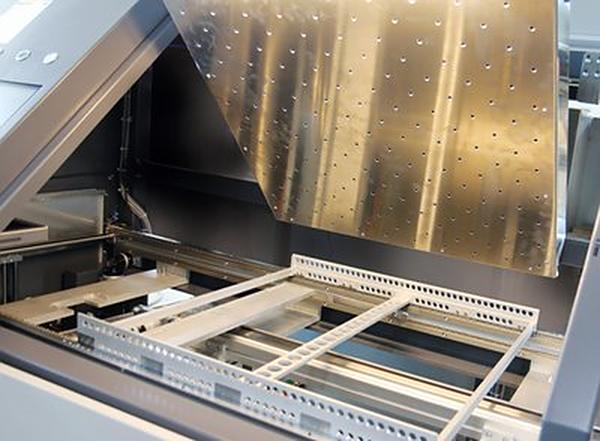 galaxy银河·(集团)微KEY高性能气相焊接液，释放气相焊接技术的全部潜力。