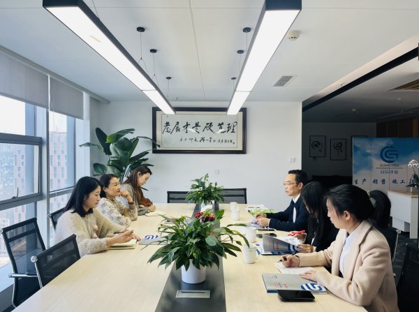 热烈欢迎四川省建筑防水协会莅临我司指导工作