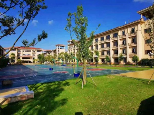 保罗外国语学校2022年招生简章