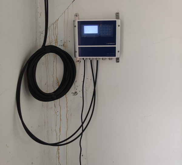 关于LRF-3300S超声波流量计的操作面板及快速启动说明