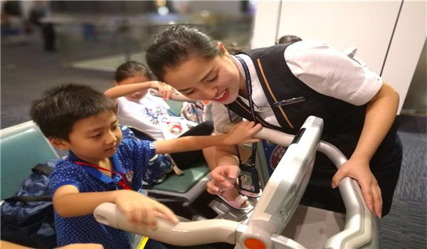 祥鹏航空无人陪儿童机票，两周以下儿童怎么买机票？