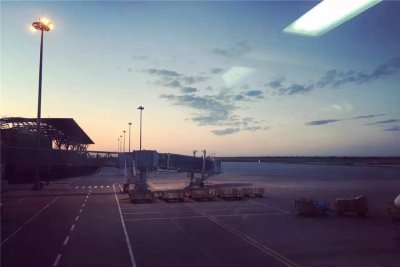 [收藏]呼伦贝尔东山机场电话和交通线路