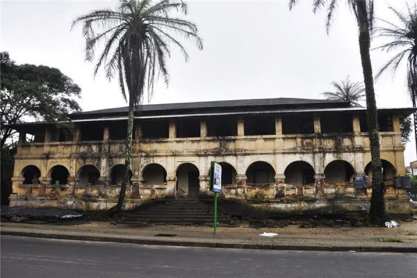 杜阿拉回中国航班号 杜阿拉回中国机票多少钱