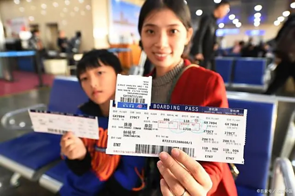 南航小孩子怎么购票,南航什么时候买机票最便宜