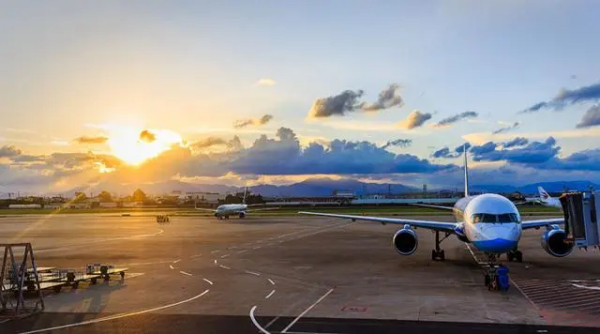 国际机票早买还是晚买,国际机票什么时候买最划算