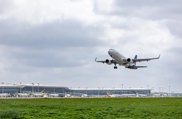 买机票团购至少需要多少人,购买团队票要满足哪些要求？