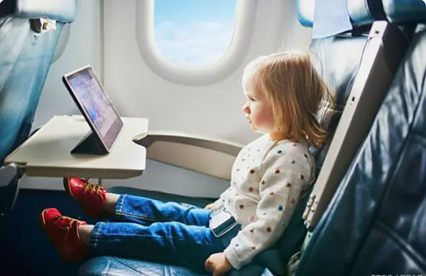 团队机票折扣与优惠策略：如何购买更便宜的团队机票