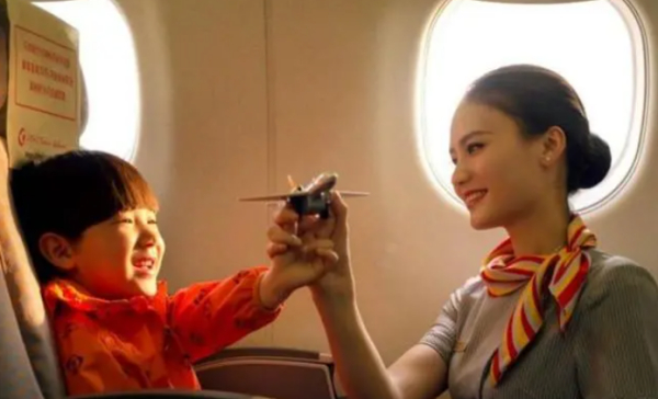 儿童机票不打折吗,儿童订机票怎么收费