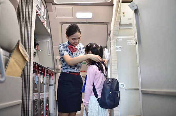 无成人陪伴儿童机票收费政策与购票流程全攻略