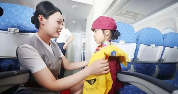 未成年可以买机票吗？未满18岁的孩子怎么买机票