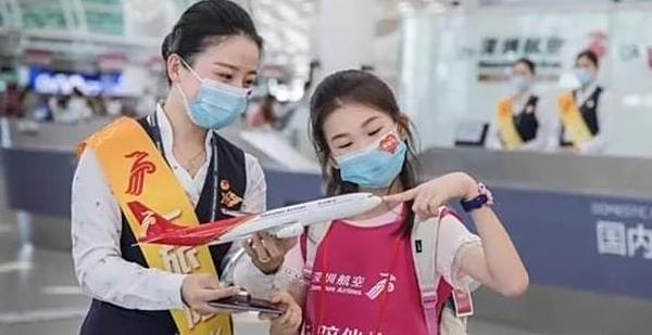 孩子一个人坐飞机怎么办理陪护，无陪儿童机票怎么网上购买