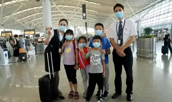 无人托管儿童怎么买票，儿童飞机托管费用多少