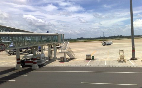 多人坐飞机可以买团价飞机票吗，如何购买飞机团体票