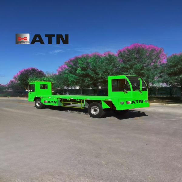 方向盘电动平板车：高效物料搬运的革新之选