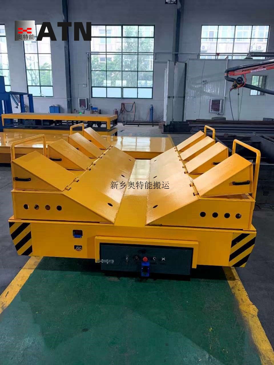 无轨电动平车假装V型托盘