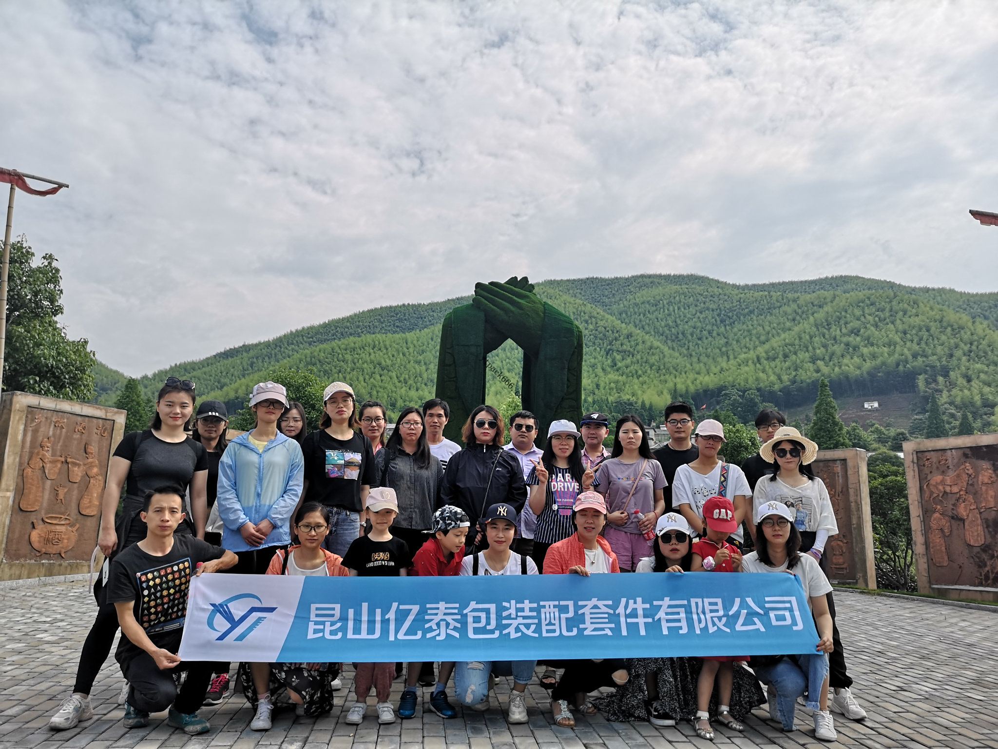 油墨刮刀哪家好_印刷刮油墨刮刀_油墨刮刀蓝色纸盒包装