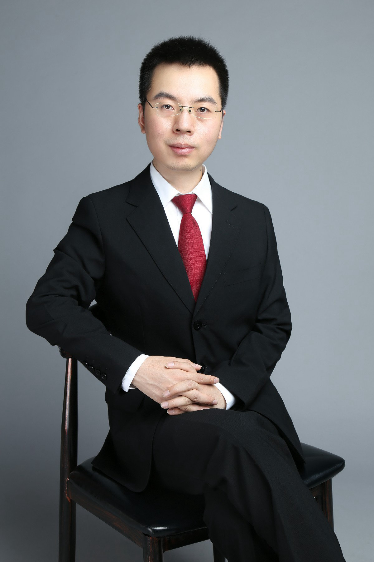 何帆