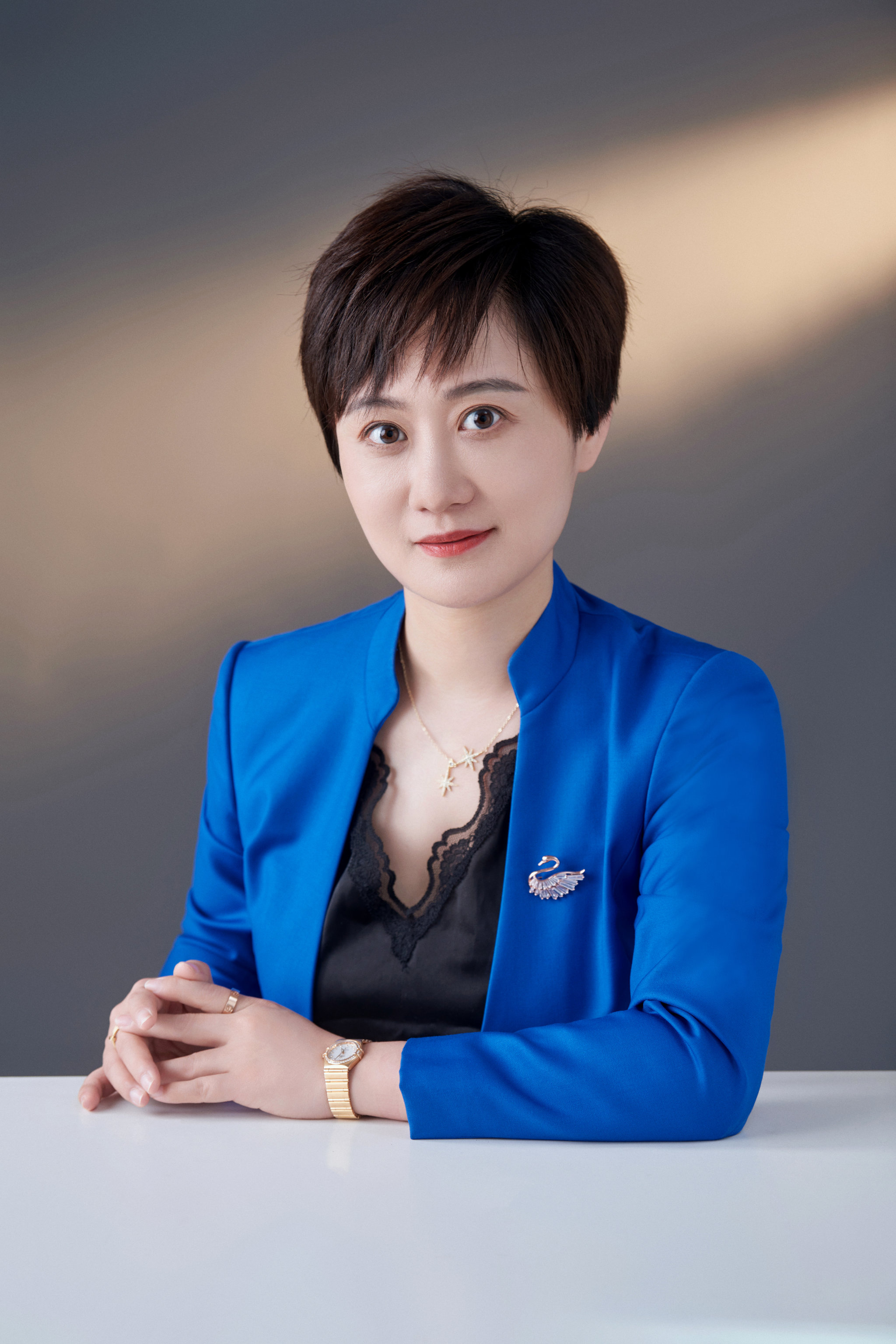 李霞