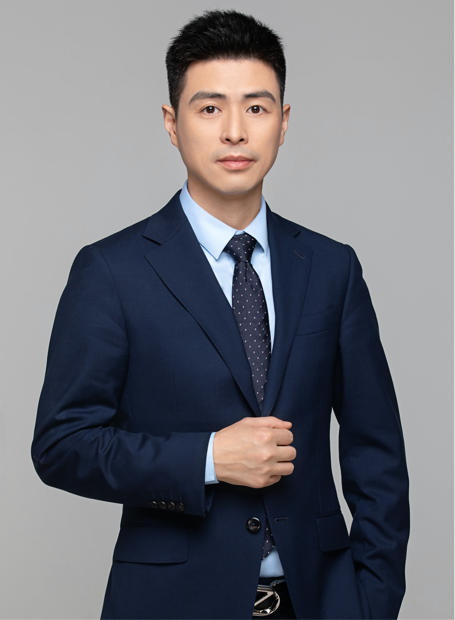 代君伟