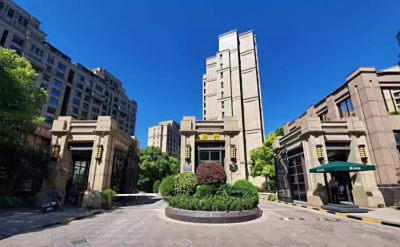 【大华锦绣华城】浦东新区华鹏路300弄25号901室房屋及3、14号地下1层车位(人防)356-一拍