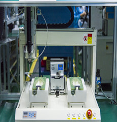 车载生产精密设备10