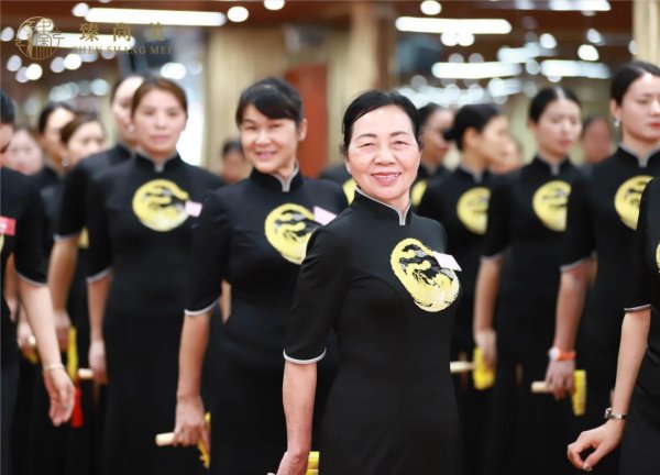 72岁学员专访 | 优雅不分年龄，“折腾”也不是年轻人的专利。