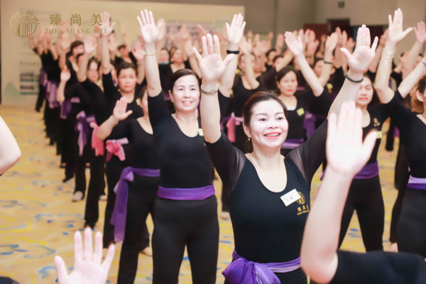 遵从内心，成为自己，才是一个女性的高级活法。