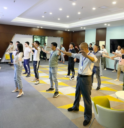 关爱员工出实招 公司恢复广播工间操