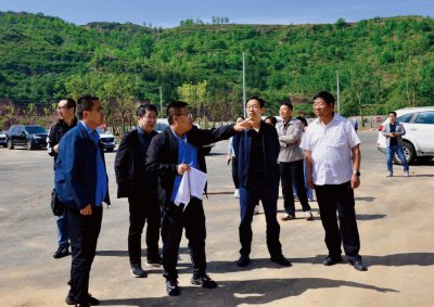领导及专家组对国道519线、省道348线武乡县城过境改建工程现场踏勘