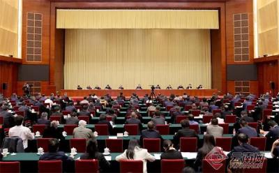 全省民營經(jīng)濟(jì)高質(zhì)量發(fā)展大會(huì)強(qiáng)調(diào)：全力支持民營經(jīng)濟(jì)做大做優(yōu)做強(qiáng) 共促共建共享云南高質(zhì)量發(fā)展 王寧講話 王予波主持 劉曉凱出席