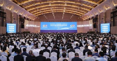 中國（云南）產(chǎn)業(yè)轉(zhuǎn)移發(fā)展及口岸經(jīng)濟(jì)合作主題推介會(huì)在滬舉行 面向全球合作大舞臺(tái) 共建沿邊開放新高地 王予波出席活動(dòng)并致辭