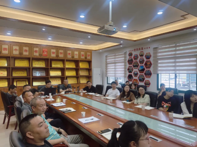 友焜建工集团开展合同宣贯培训，强化内部管理防线