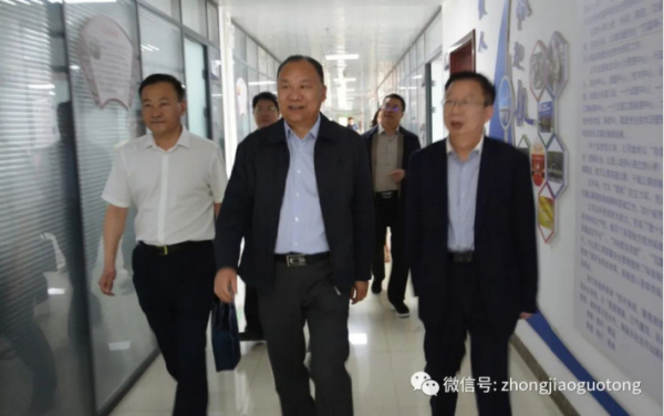 服务面对面 副市长周华锋一行走进中交国通